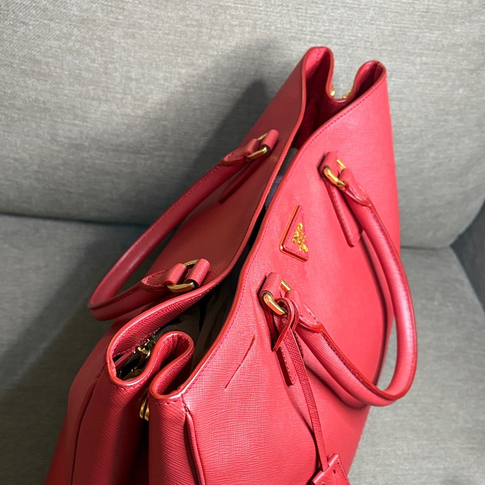 Prada Red Saffiano Lux Leather Tote Bag Authentic Double Handle - Picture 7 of 14